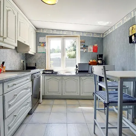 3 Bedroom Beautiful In La Tremblade