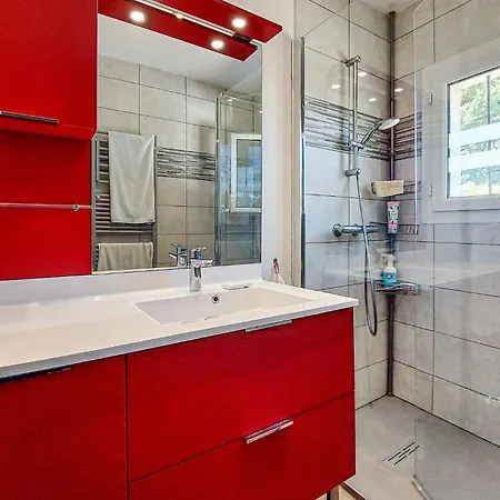 3 Bedroom Beautiful In